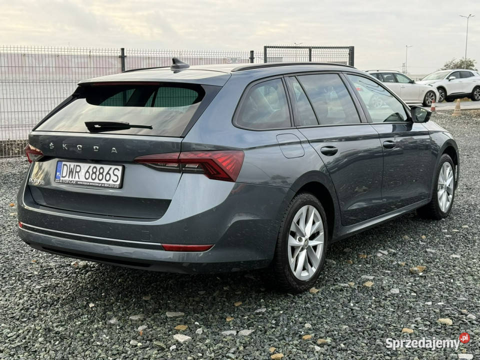 koda Octavia 20TDi 115 2021 Ambition Salon nowy szary