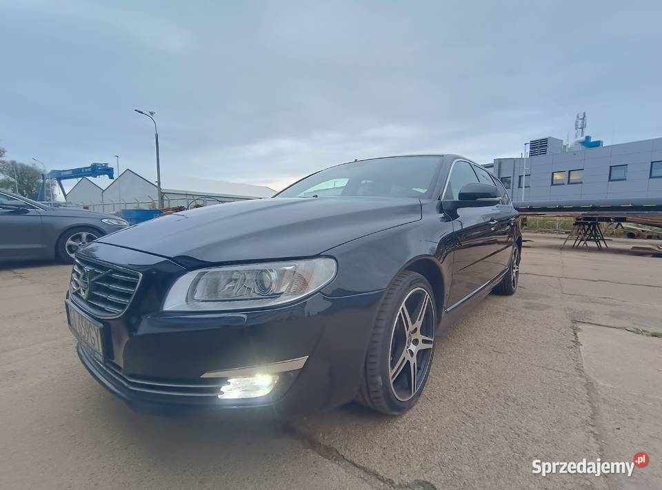Volvo V70 D4 Geartronic Summum 2015 181 nieuszkodzony Gdynia