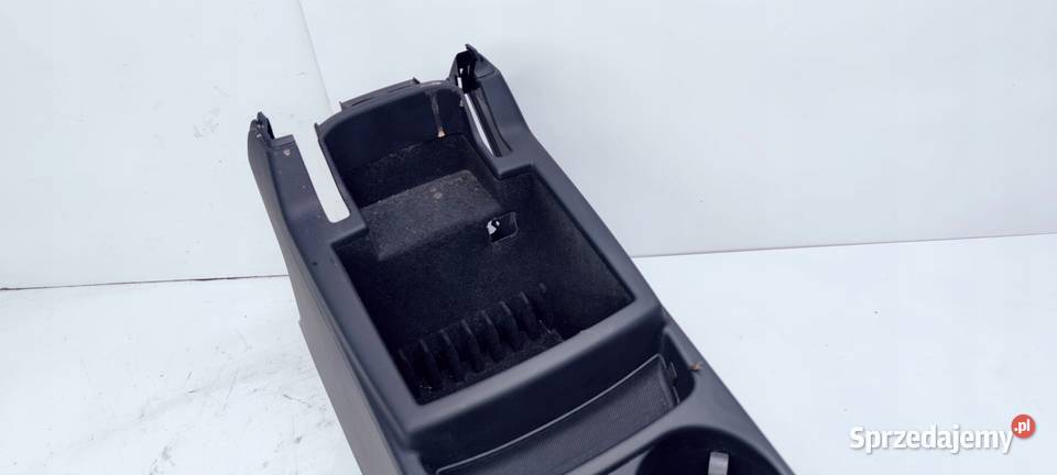 TUNEL ŚRODKOWY AUDI Q5 8R 8R0863242A Przystajń