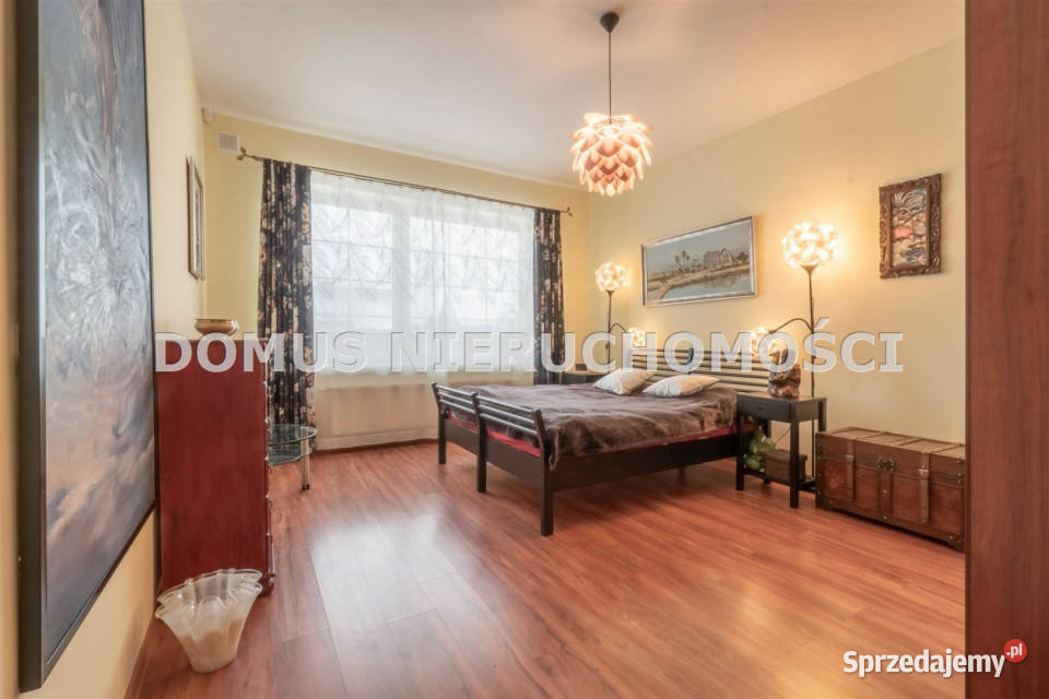 Dom wolnostojący Brzeziny 1641m2 mieszkalny sprzedam