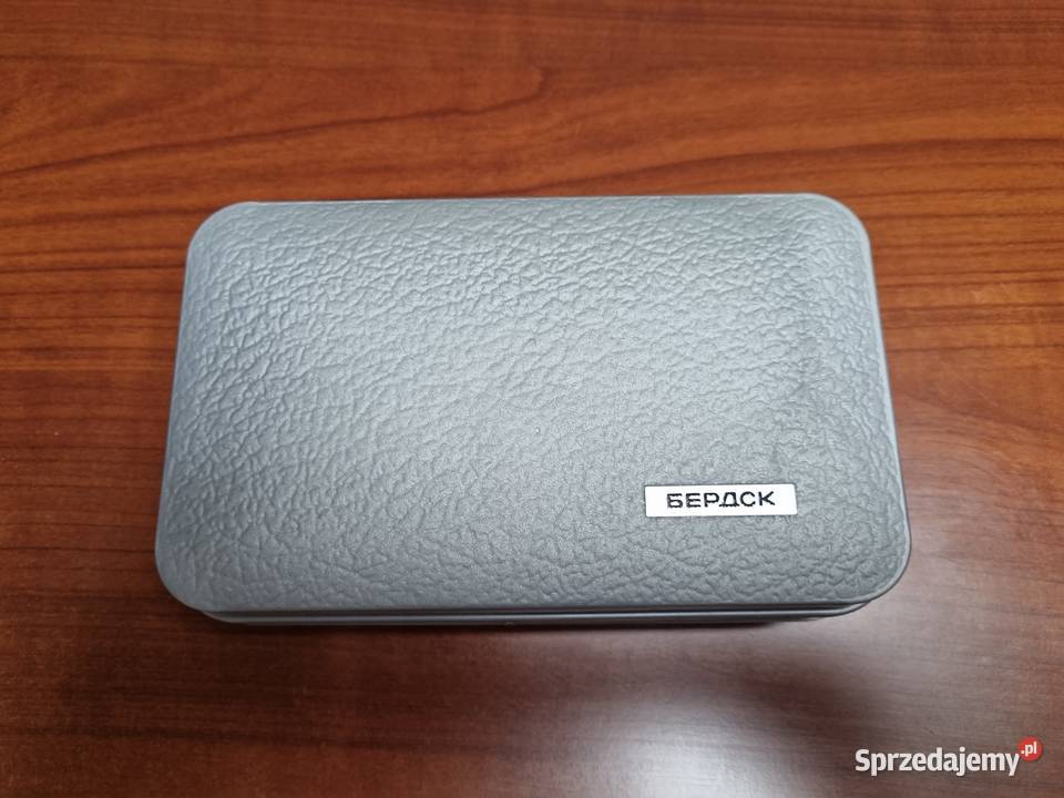 Rosyjska radziecka maszynka do golenia z okresu Lublin