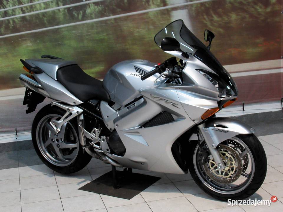 Honda VFR 800 VTEC Oferuję dowóz 56207km Kutno