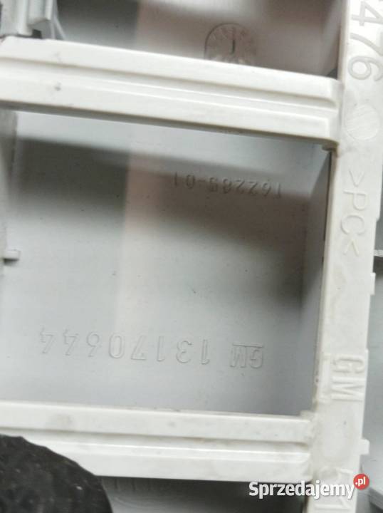 LAMPKA PODSUFITKI 13170644 Opel Corsa V 2014 E