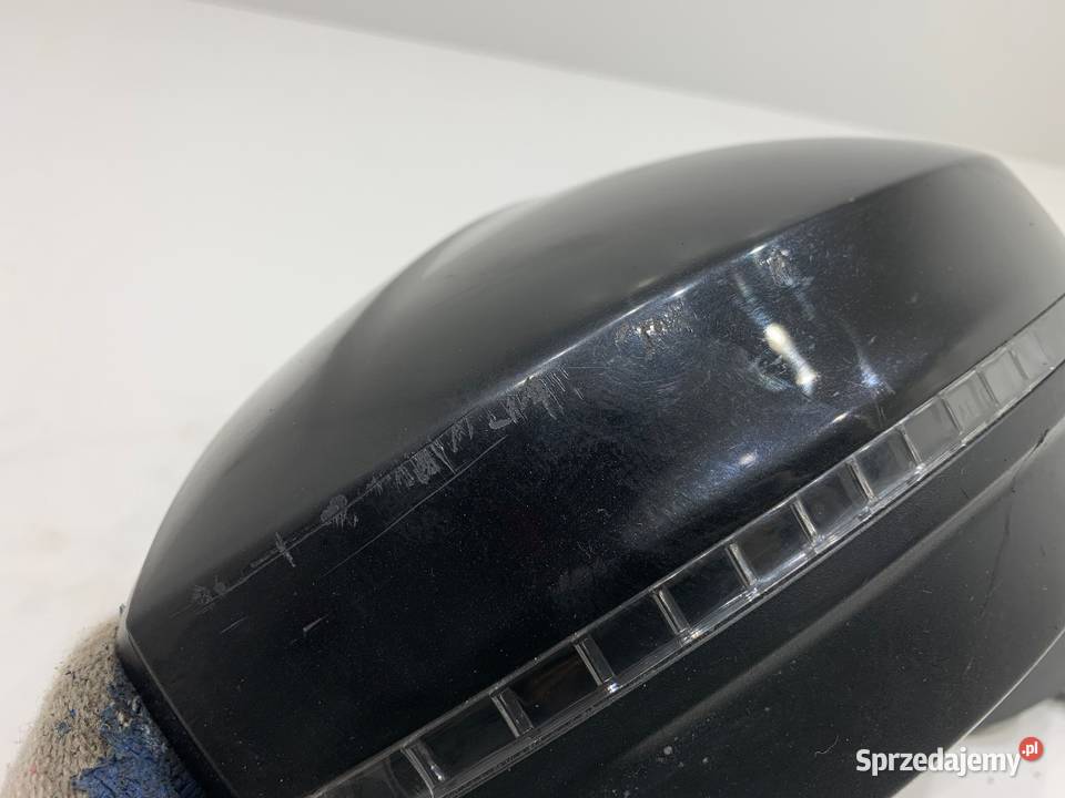 LUSTERKO PRAWY VW TIGUAN SUV Deep Black Pearl