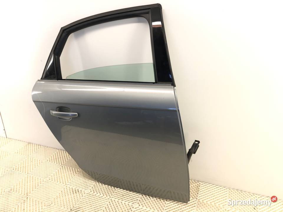 DRZWI PRAWY TYŁ AUDI A4 B8 SedanLimuzyna 0715 osobowe