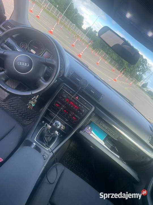 AUDI A4 AVANT B6 LPG nieuszkodzony śląskie Częstochowa sprzedam
