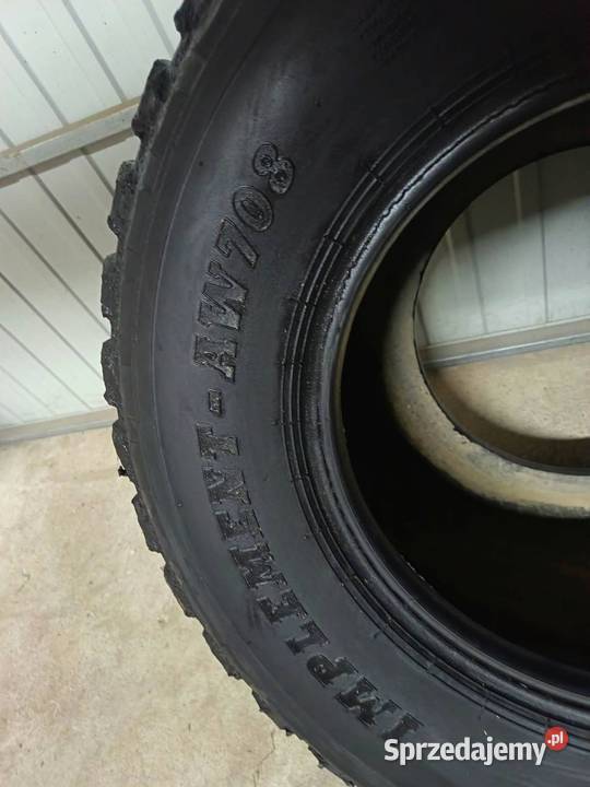 Opona 50050 R17 Sikorzyn