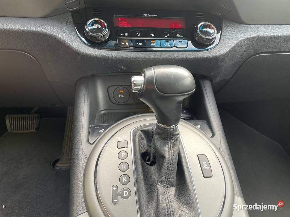 Kia Sportage automat 4x4 kamera cofania super relingi dachowe Tarnów