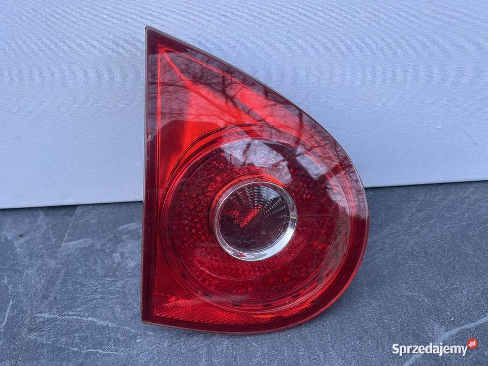 VW GOLF 5 LEWA LAMPA W KLAPĘ wielkopolskie Ostroróg