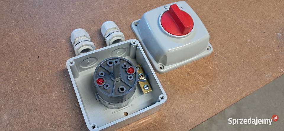 Włącznik wyłacznik krzywkowy nowy