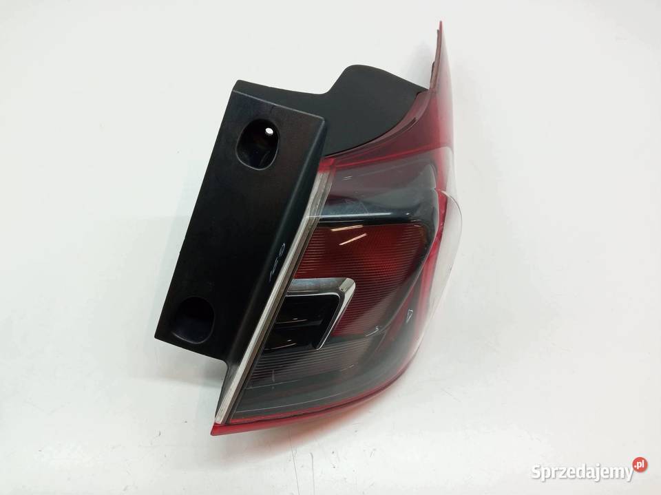 LAMPA TYŁ PRAWA EU Opel Crossland I 20172024
