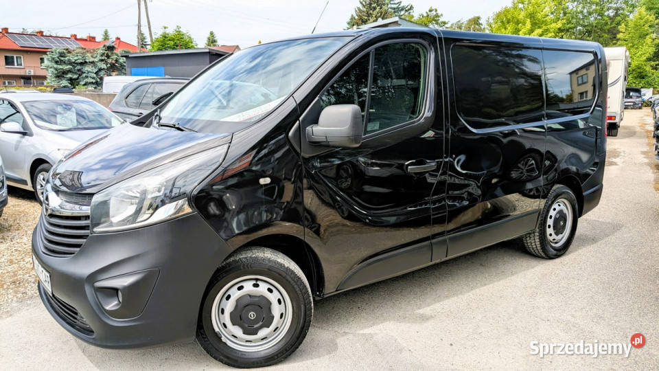 Opel Vivaro 16D145Ciężarowy BUS 3Osoby centralny zamek śląskie sprzedam