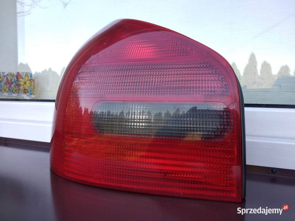 Audi A3 8L lampa tył tylna lewa wkład oprawka Sieradz