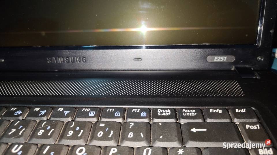 sprzedam laptopa Samsung 156