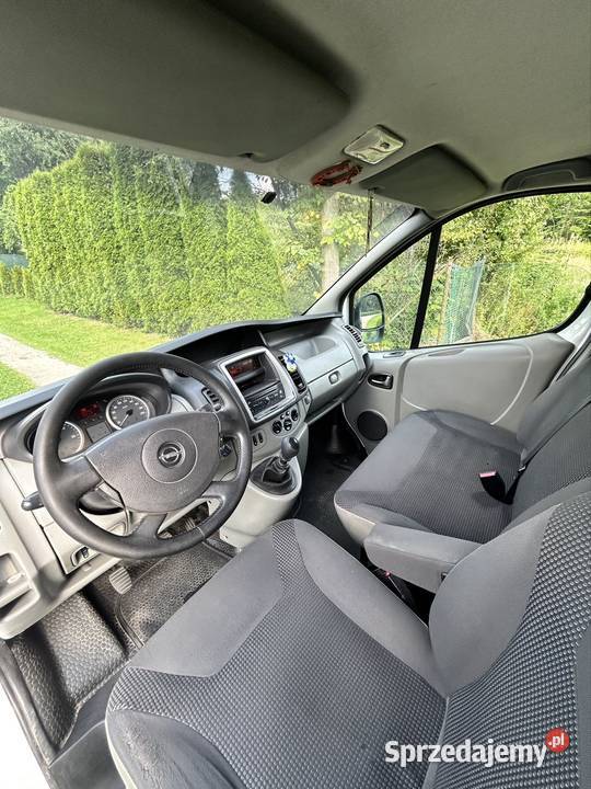 Opel vivaro long Charsznica sprzedam