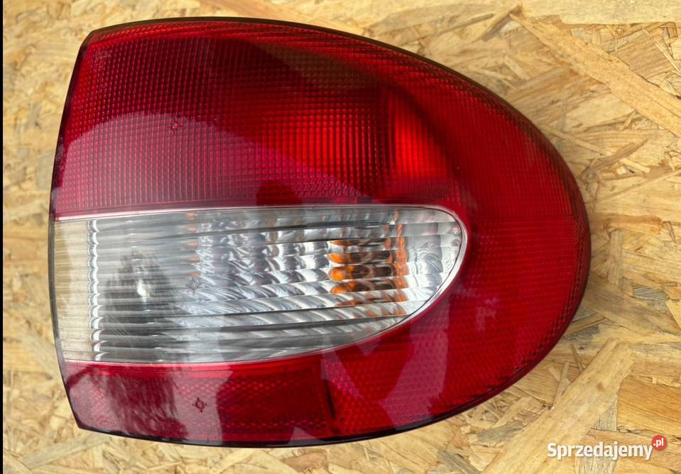 RENAULT MEGANE 9902 LAMPA PRAWA RH TYŁ TYLNA Motoryzacja Międzychód