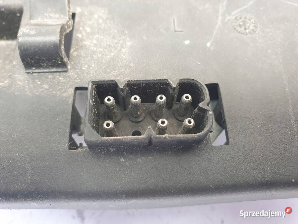 BMW E39 sedan WKŁAD TYLNEJ LAMPY Lewy tył Chełm