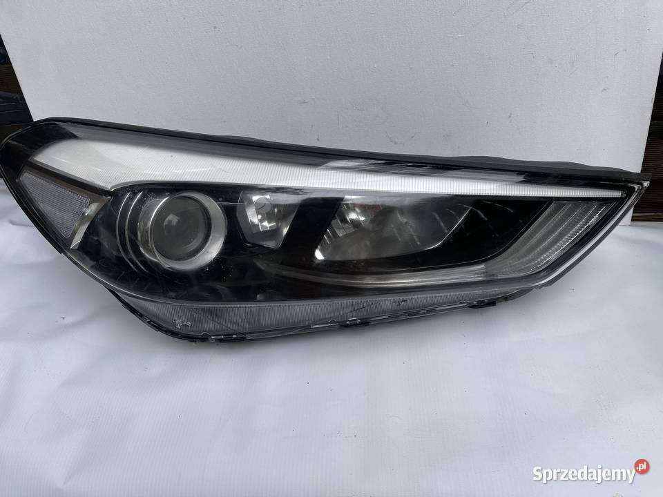 HYUNDAI TUCSON 2 PRAWA LAMPA PRZÓD Ostroróg