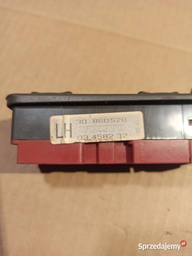 Volvo V40 S40 Przełącznik szyb lewy 30860528 Wyposażenie wnętrza Bolesławiec