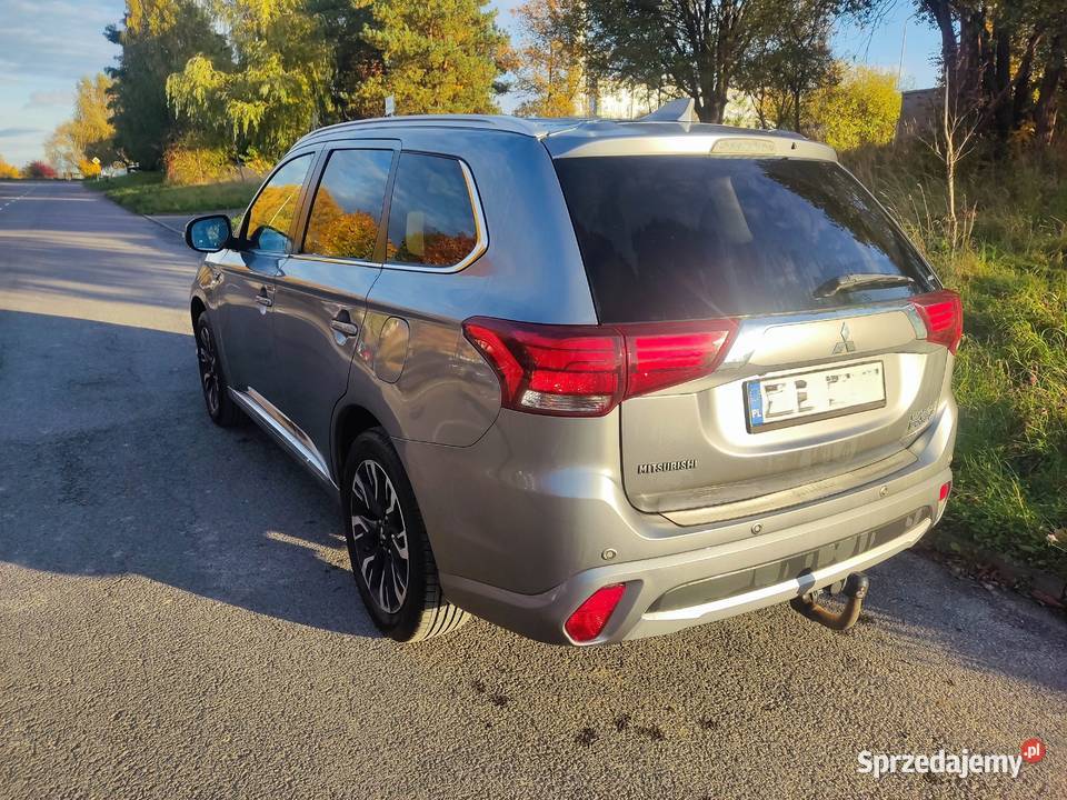 Sprzedam samochód Mitsubishi outlander phev