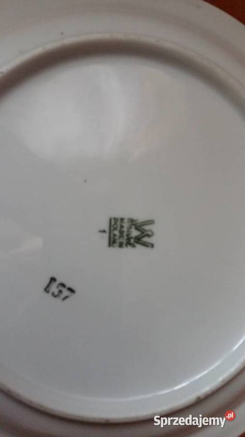 Porcelanowy talerztalerzyk WAWEL średnica 19 Łódź