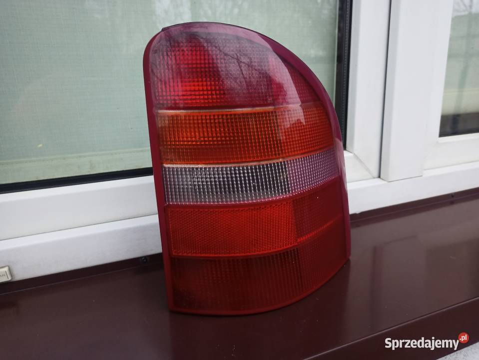 Ford Mondeo MK1 MK2 kombi lampa tył tylna prawa Sieradz sprzedam