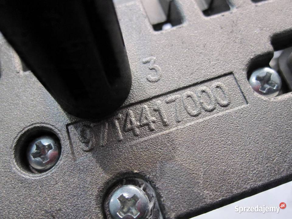 MERCEDES CITAN I W415 14r radio 281154063R sprzedam