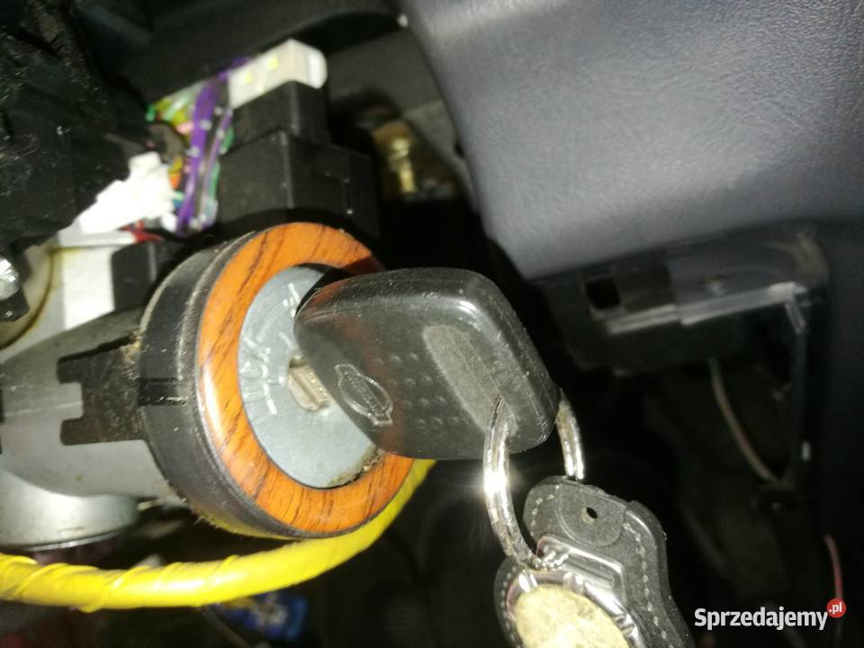 Dekory Drewno Nissan Primera 16 16V 98r osobowe