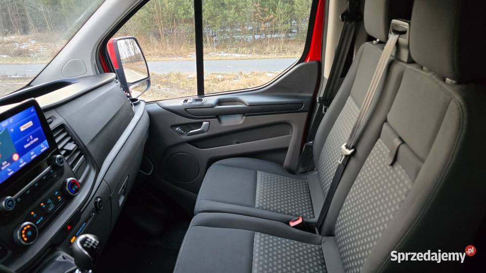 Ford Transit Custom 20 2018 L1H1 9osobowy