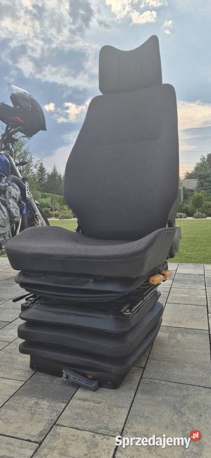 Siedzenie pneumatyczne i mechaniczne NOWE Krzczonów Trzeci