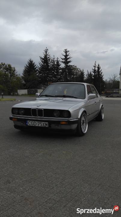 BMW E30 wąska lampa Rok produkcji 1985 Ciechocin sprzedam