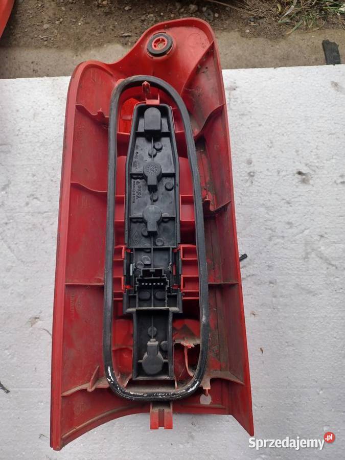 Lampa Prawy Tył Renault Master II Pogorzelec