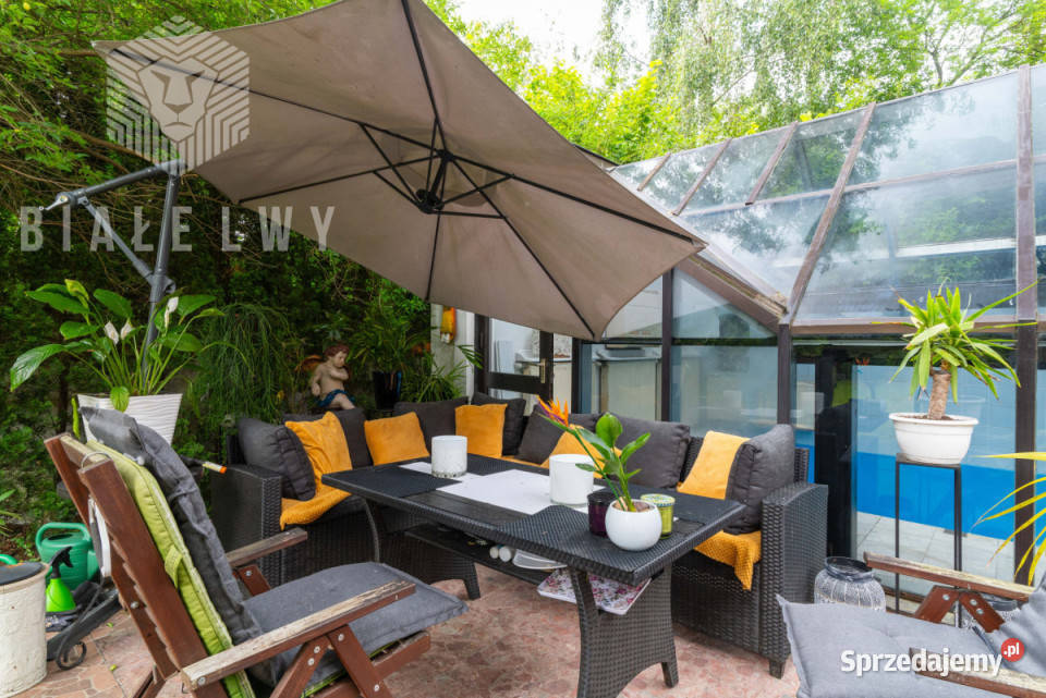 Dom wolnostojący 463m2 Kanie Kręta