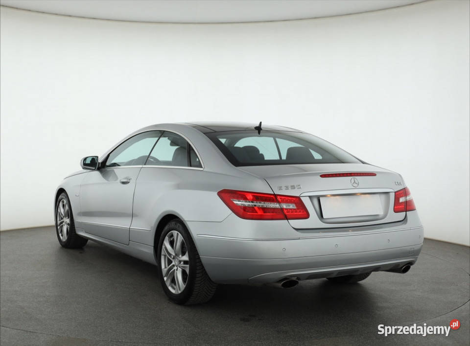 Mercedes E E 350 CGI 3498cm3