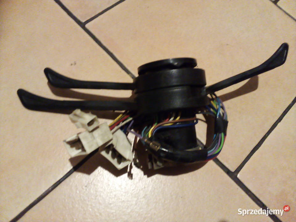 Zasłonki powietrza klapy silnika fiat126p sprzedam