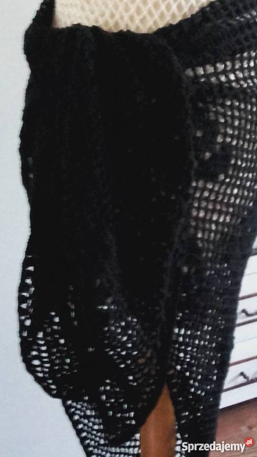 CZARNA RÓŻANA CHUSTA Z BAWEŁNY RĘKODZIEŁO Piła