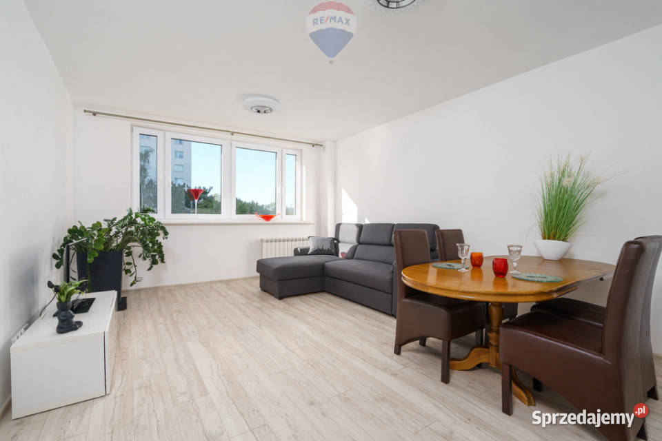 Dwa pokoje 55m2z balkonem Włochy Warszawa sprzedam