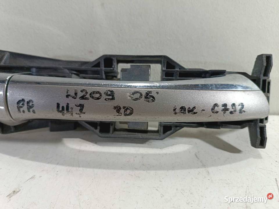 KLAMKA DRZWI PRAWY PRZÓD C732 MERCEDES W209 osobowe