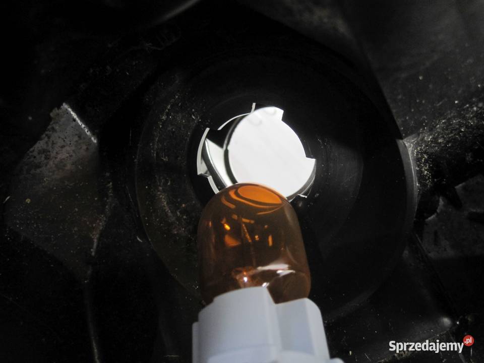 NISSAN LEAF I 11r lampa lewa przód 260603NL5A świętokrzyskie Kielce sprzedam