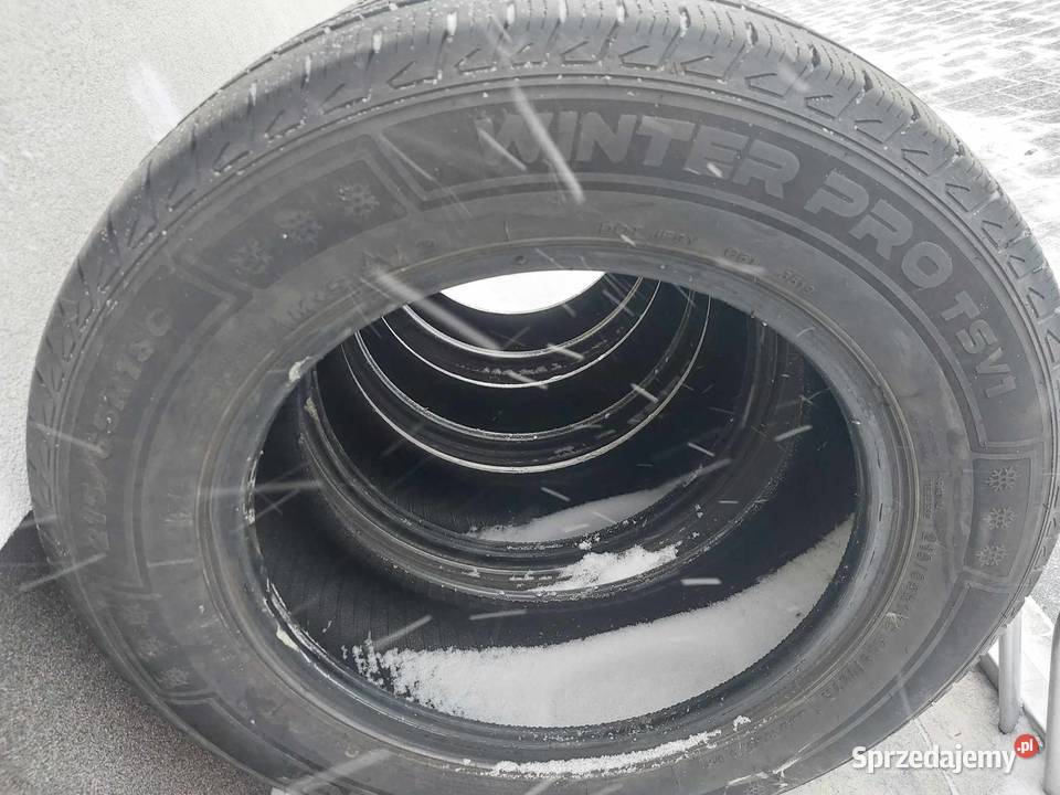 opony zimowe 21565r16c 2019r do busa 65 lubelskie Głębokie sprzedam