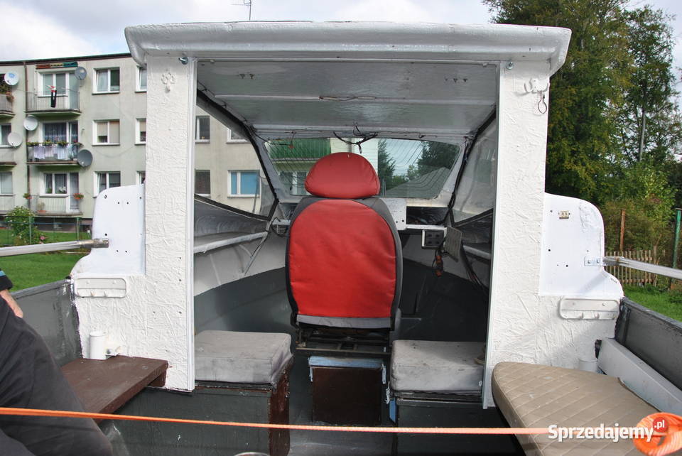 Łódź kabinowa wędkarska Kłos