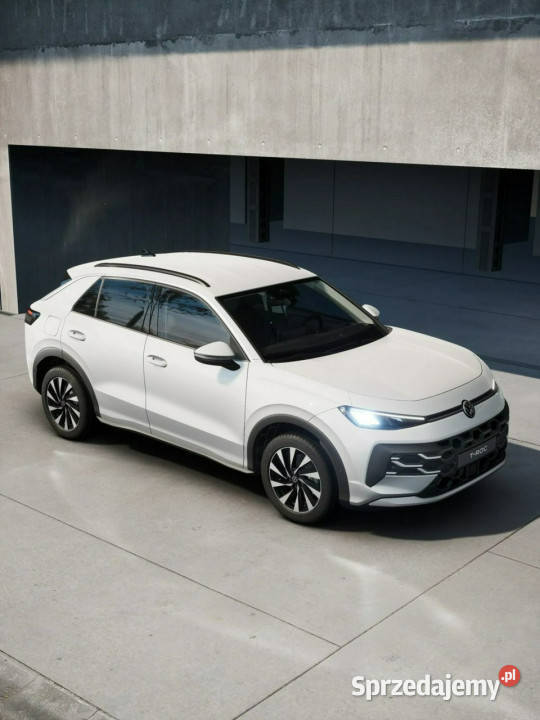 Volkswagen TRoc Wersja Life 15 eTSI 150 DSG
