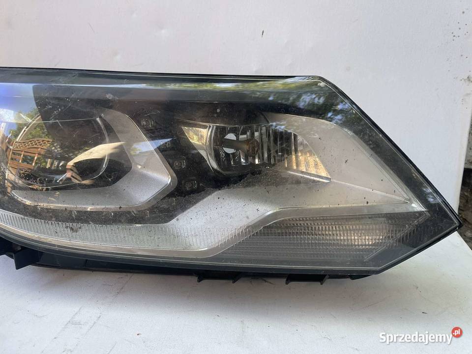 VW TIGUAN LIFT PRAWA LAMPA XENON SKRĘTNY Ostroróg