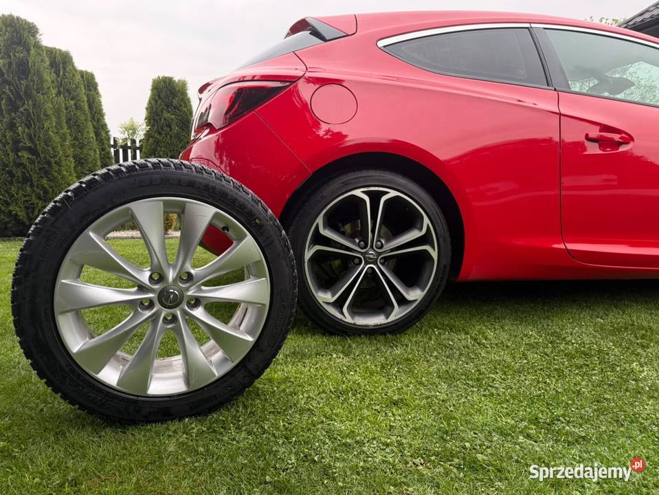 Opel Astra GTC Limited Edition światła przeciwmgielne Astra Dębica