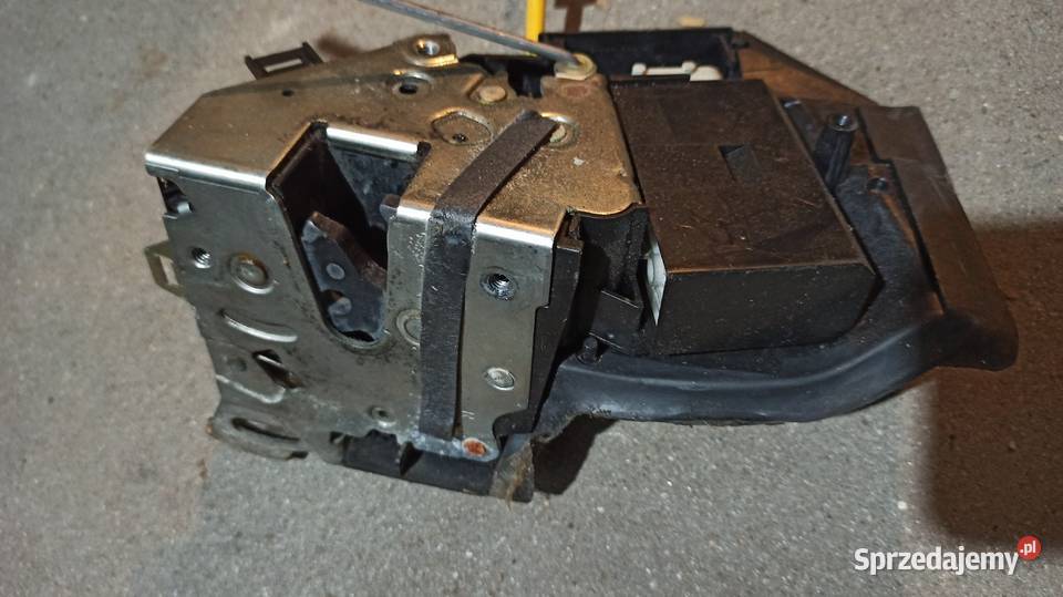Zamek prawy przedni Bmw e39 pasażera Europa osobowe Dębica
