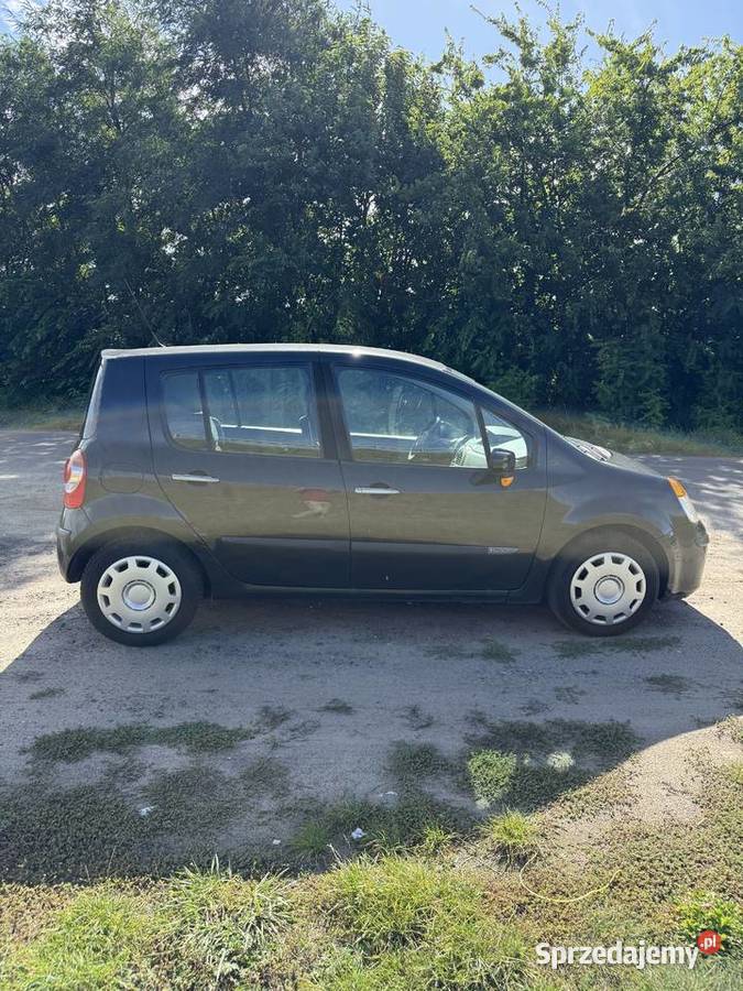 Renault Modus 16 16V 110 2004 r 235 000 Czarny isofix Błażejewo