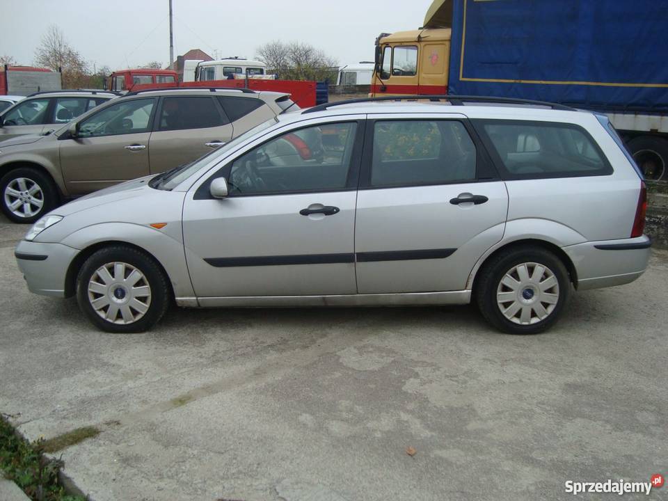 Ford Focus srebrny Szczecin