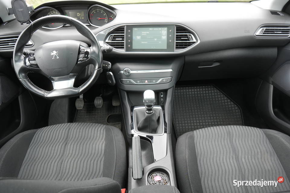 Peugeot 308 PureTech 130 Stop Start Allure Rok produkcji 2016 308 Zawiercie