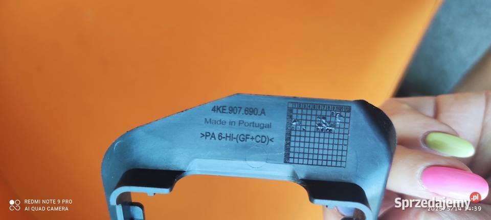 Wsporniki mocowania s line PRAWY LEWY 4KE907689A osobowe Częstochowa