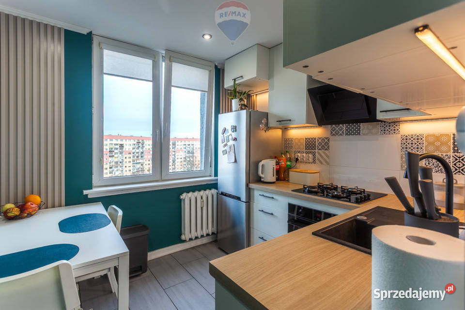 49m widok na panoramę balkon Zgierska Łódź wielka płyta